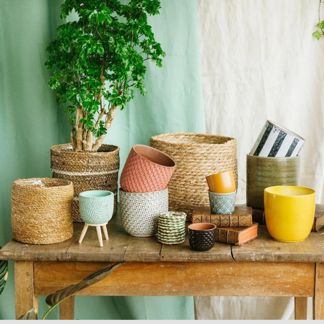 Cache pot rainures blanc 1 collection pot