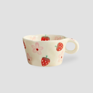 Tasse mignonne fraise